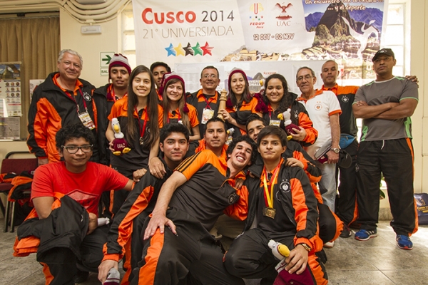 El equipo de ajedrez Ulima en el Cusco.