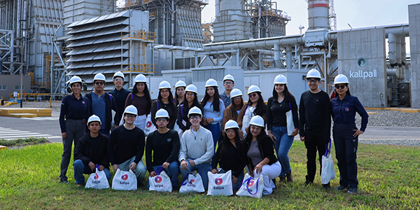 Alumnos de la Carrera de Ingeniería Industrial visitaron importante planta de generación de energía Kallpa