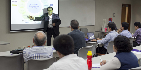 Álex Vidal definió las características de una 'startup' y del sistema emprendedor peruano.