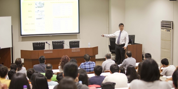 Erich Saettone es profesor de Ingeniería Industrial e investigador del IDIC.