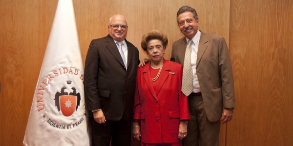 Jaime León, Ilse Wisotzki y Óscar Quezada.