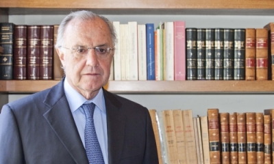 Dr. Augusto Ferrero Costa.