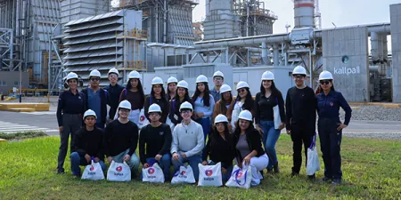 Alumnos de la Carrera de Ingeniería Industrial visitaron importante planta de generación de energía Kallpa