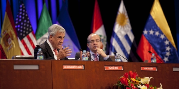 Los ex presidentes Sebastián Piñera (Chile) y Felipe Calderón (México).