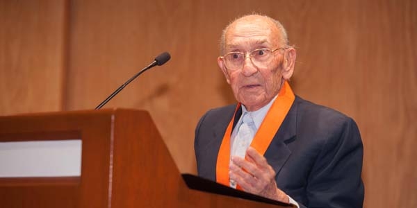 Desiderio Blanco, profesor emérito y ex rector de la Ulima.
