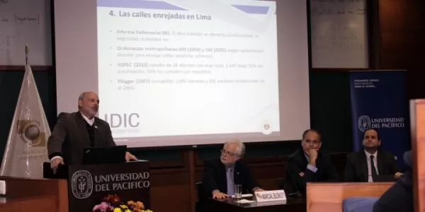 Javier Díaz-Albertini Figueras (Escuela de Humanidades).