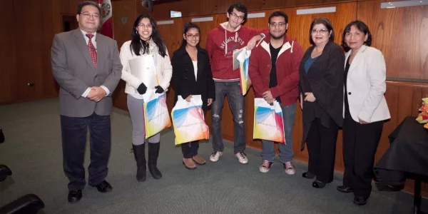 El equipo de Smart Lockers, segundo puesto de la categoría A.