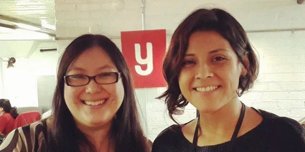 Karen da Cruz y Stephanie Frías en YouNoodle Camp.