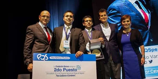 Rodrigo Sánchez (Administración) y Rodrigo Coquis (Ingeniería Industrial), segundo puesto en Para Quitarse el Sombrero 2014.